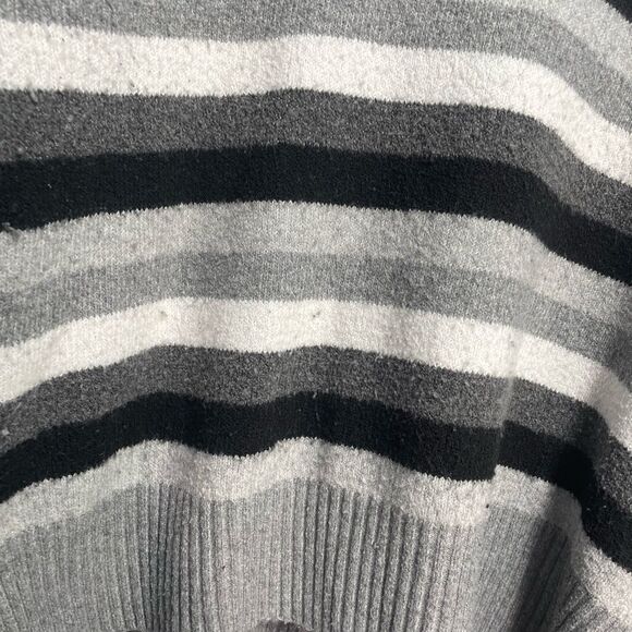 Time and Tru Grey Striped Sweater XXL (20) - Picture 3 of 6